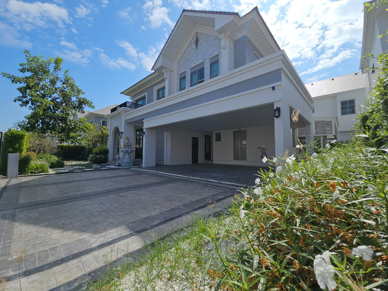 บ้านเดี่ยวให้เช่า : ให้เช่า Perfect Masterpiece Sukhumvit 77 (137 ตร.ว.) 4 นอน 6 น้ำ ติดโรบินสันลาดกระบัง