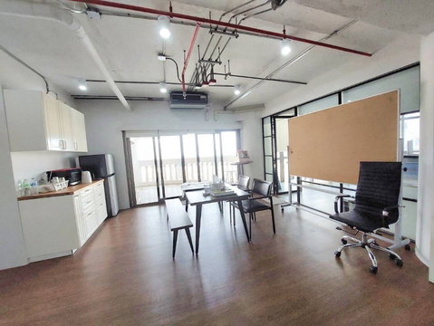 Code: KJ10176  for rent State Tower 🔥🔥 Line ID: @kjcondo (with @)🔥🔥