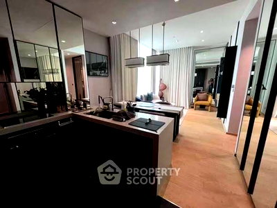 Condos for sale : 2-BR Condo 28 Chidlom, 300m to BTS Chit Lom, High-Floor 74 Sqm (ID 2480251)