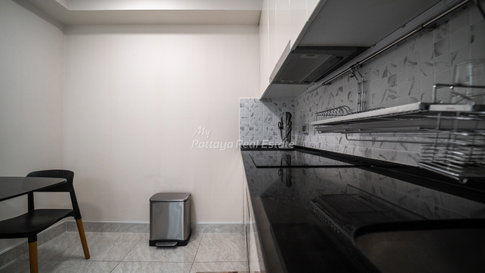 🛏️ 1 ห้องนอน - 🛁 2 ห้องน้ำ - 🏙️ City View - 🌏 ชื่อชาวต่างชาติ - 🏢 Park Royal 2 Pattaya - รหัส: PARK2R15