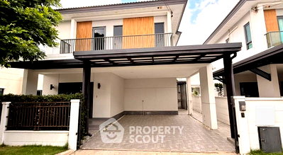 Houses for sale ม.เวสเทิร์น  : 3-BR House For Sale, Centro Wongwaen-Chatuchot, Sam Wa (ID 2480200)