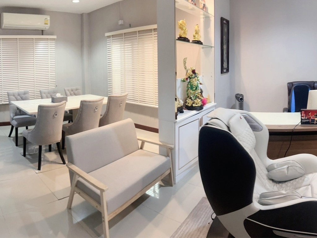 รูป ขายบ้านเดี่ยว 2 ชั้น หมู่บ้านพนาสนธิ์ บางพลี | 66.7 ตร.ว. 4 นอน 3 น้ำ เฟอร์ครบ พร้อมอยู่ - รูปที่ 6/14
