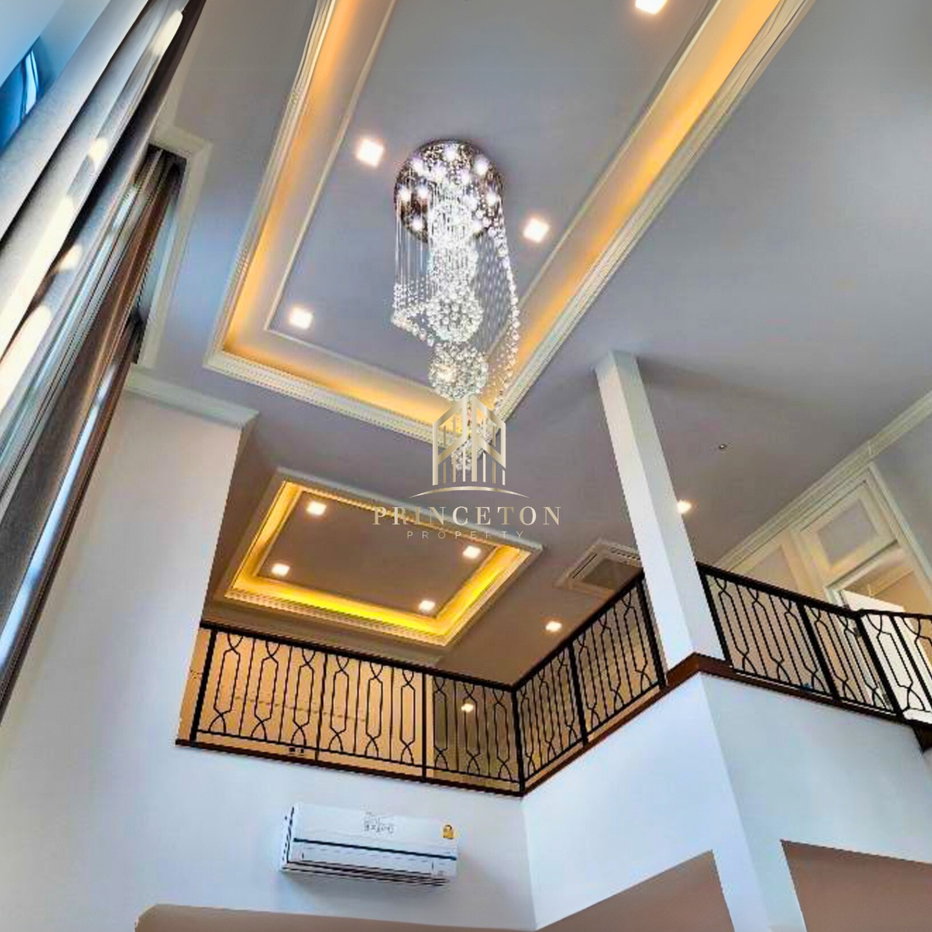 รูป ให้เช่าบ้านเดี่ยว เดอะ พาลาซโซ่ ศรีนครินทร์ 4 ห้องนอน 5 ห้องน้ำ เฟอร์นิเจอร์ เครื่องใช้ไฟฟ้า ครบครัน - รูปที่ 3/14