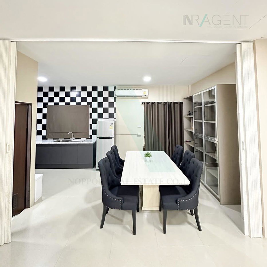 รูป 📌 ให้เช่าทาวน์เฮาส์ 3 ชั้น ธนาภิรมย์ ศรีนครินทร์-วงแหวน 4 ห้องนอน 5 ห้องน้ำ - รูปที่ 5/8