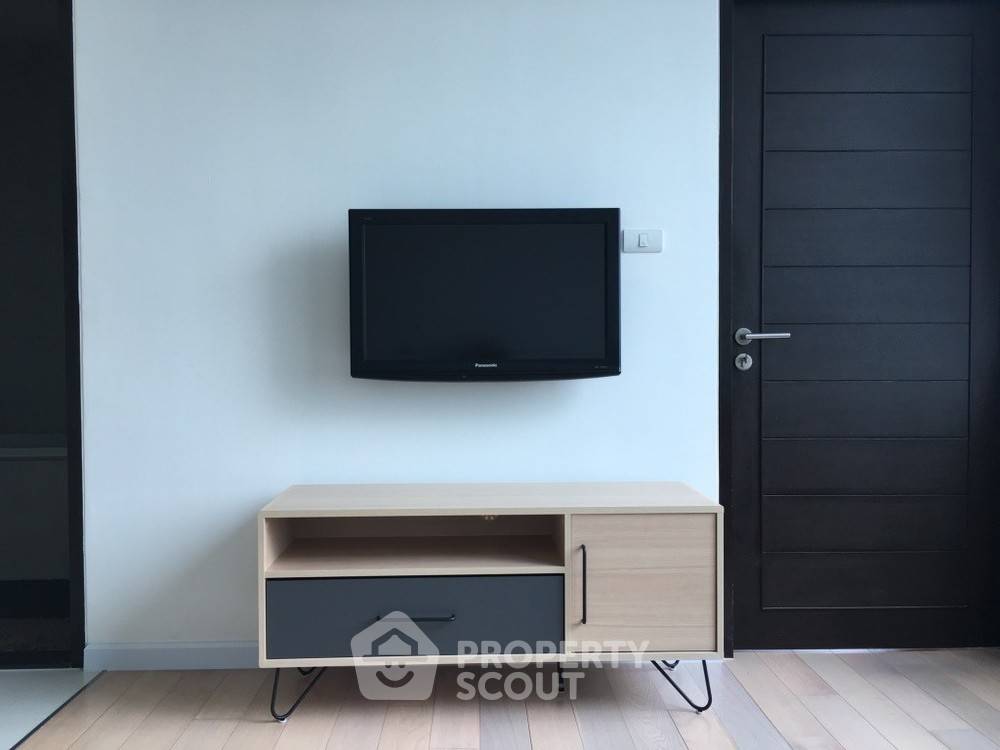 รูป คอนโด 1 ห้องนอน ชั้น 17 ขนาด 45 ตร.ม. ที่ Eight Thonglor Residence ใกล้ BTS ทองหล่อ (ID 384798) - รูปที่ 4/5