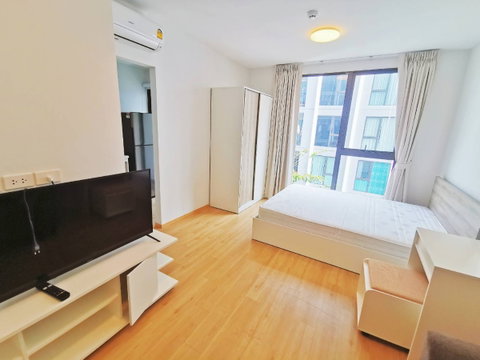 Feel Condo Lat Phrao 122 - 1 bed/ 1 bath, 4 floor, MRT Ladprao 101 (Yellow line)
