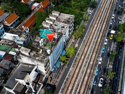 ทำเลการค้าติดแนวรถไฟฟ้าMRTบางขุนนนท์ !!! เหมาะทำออฟฟิศ คลังสินค้า และมีชั้นใต้ดิน ขายตึกแถว 4.5 ชั้น4 คูหา 70 ตรว. ติดถนน จรัญสนิทวงศ์ | #TPI-2665