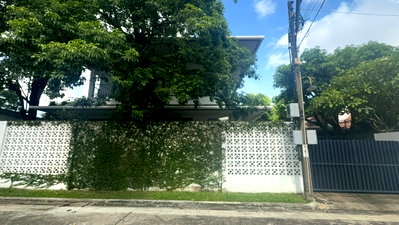Houses for rent พัฒนาการ 14 : Large Detached House near Thonglor & Expressway