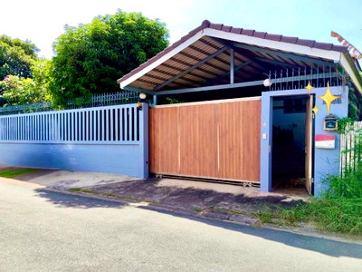 เช่าบ้านเดี่ยว บุญถาวร เกษตรนวมินทร์ : ให้ เช่าบ้านเดี่ยวชั้นเดียว พท.99 ตร.ว 400 ตร.ม บ้านใหญ่ร่มรื่น ใช้วัสดุอย่างดี ไม่มีค่าส่วนกลาง 2 ห้องนอนใหญ่ +ห้องอเนกประสงค์ 3 ห้องน้ำ