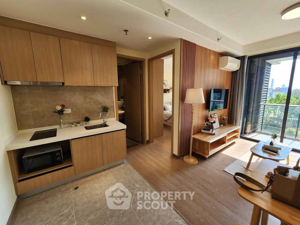รูป คอนโด 1 ห้องนอน Regal Sathon-Naradhiwas ชั้น 6 ใกล้ทุ่งมหาเมฆ (ID 2480570) - รูปที่ 3/12