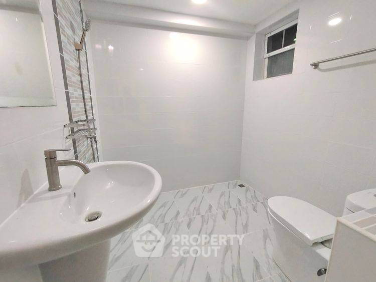 รูป บ้านเดี่ยว 6 ห้องนอน ขาย บ้านลภาวัน 21 ราชพฤกษ์-แจ้งวัฒนะ บางพลับ ปากเกร็ด นนทบุรี (ID 2422726) - รูปที่ 10/19