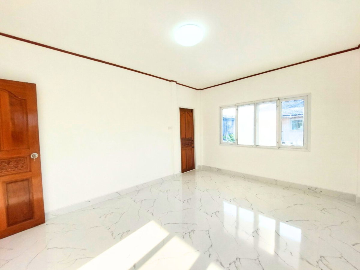 รูป หาบ้านเดี่ยว 4 ห้องนอน ทำเลดี คลอง 4 อยู่ไหม บ้านตกแต่งใหม่ พร้อมอยู่ ฟังก์ชันใหญ่ 4 นอน 3 น้ำ ในราคาที่คุณเอื้อมถึง เพียง 3.25 ล้านบาท - รูปที่ 15/22