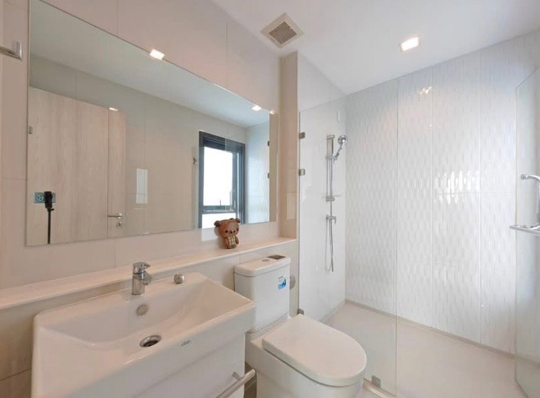 picture #R8296 ð 181268 Condo for Rent: Life One Wireless - 9/14