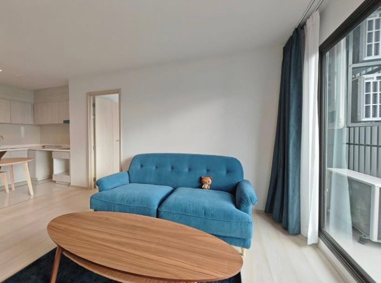 picture #R8296 ð 181268 Condo for Rent: Life One Wireless - 13/14