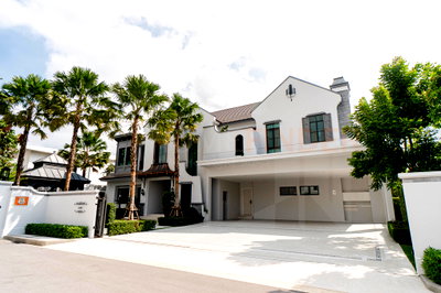 บ้านเดี่ยว มาร์เก็ต วิลเลจ สุวรรณภูมิ : Nantawan Bangna km.15 5 bedrooms, for sale