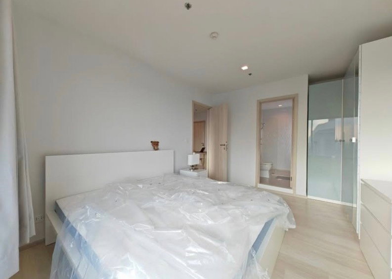 picture #R8296 ð 181268 Condo for Rent: Life One Wireless - 11/14