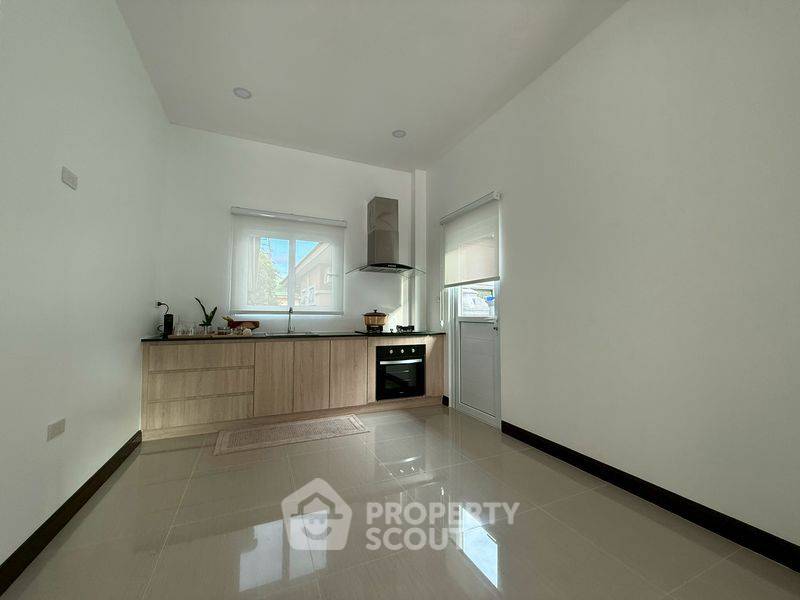 รูป บ้าน 3 ห้องนอน ขายที่ เพชรการ์เดนวิลล์ 5 พร้อมเลี้ยงสัตว์ได้ (ID 2488428) - รูปที่ 3/14