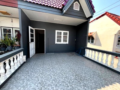 Townhouses for sale Eastern Asia University : Two-story townhouse with front and back balconies; corner unit.