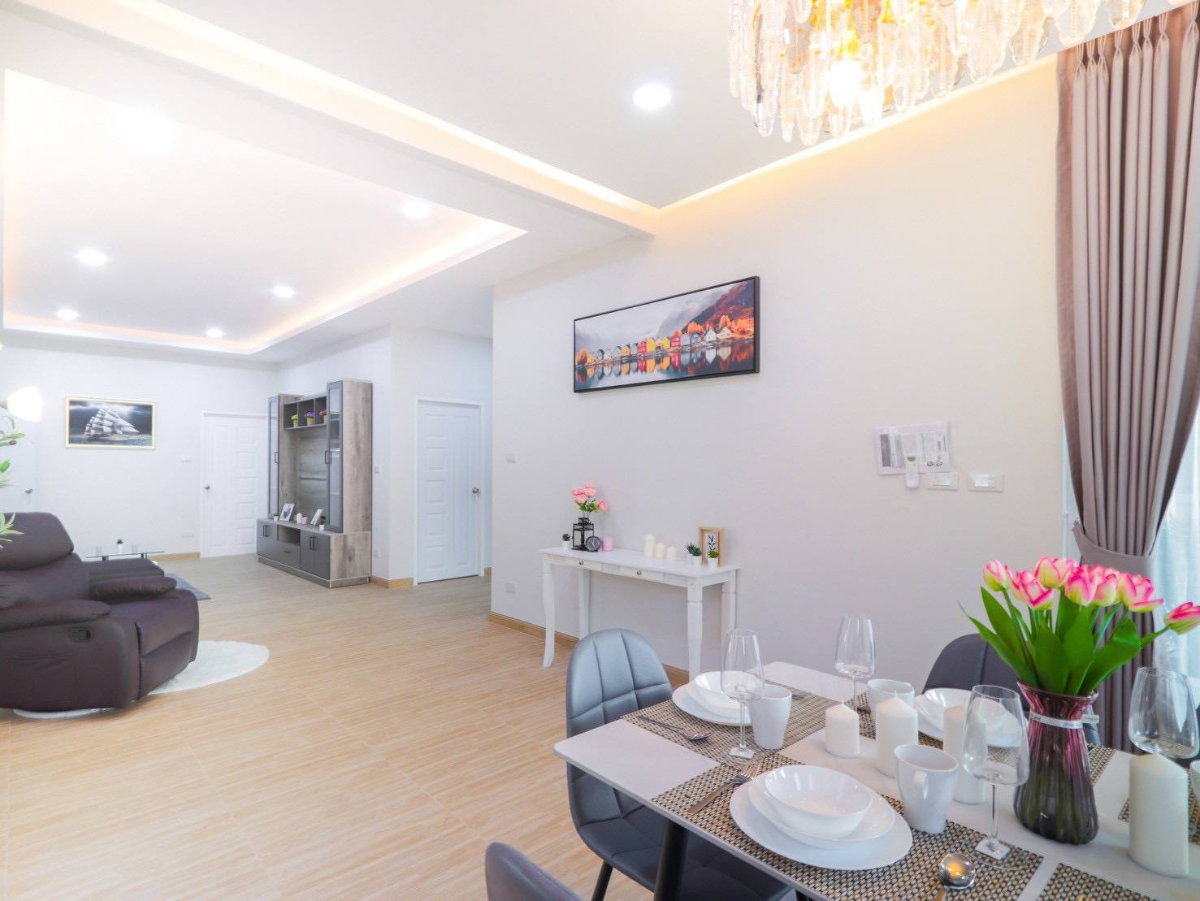 รูป 🏡 บ้านเดี่ยวทำเลทอง – ซอยชัยพรวิถี 33 (หนองปรือ พัทยา) - รูปที่ 2/16
