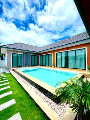 Houses for sale Khao Chi Chan : 🏡 Modern Pool Villa – Near Mountain & Bang Saray Beach