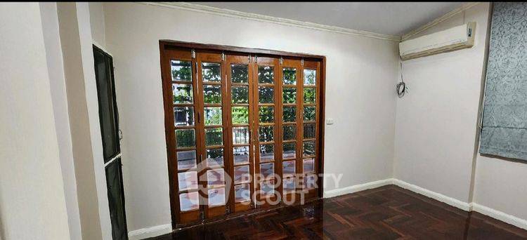 รูป บ้าน 3 ห้องนอน 200 ตร.ม. ขาย พร้อมเลี้ยงสัตว์ได้ ศุภาลัย ออร์คิด ปาร์ค 2 (ID 2492055) - รูปที่ 10/13
