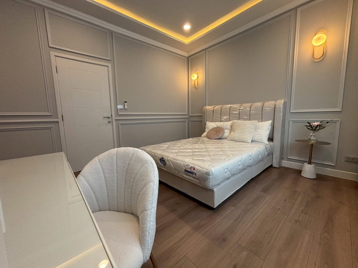 รูป ให้เช่า บ้านเดี่ยวเศรษฐสิริ บางนา สุวรรณภูมิ   5 ห้องนอน 6 น้ำ ทิศเหนือ 407 ตารางเมตร, 90 ตรว. 4 ที่จอดรถ - รูปที่ 13/25