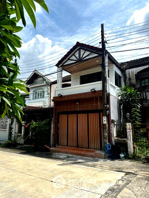 ทาวน์โฮม นวมินทร์ 111 : ทาวน์เฮาส์ 2 ห้องนอน เลี้ยงสัตว์ได้ ขาย หมู่บ้านสราญรมย์ นวมินทร์ (ID 2430994)