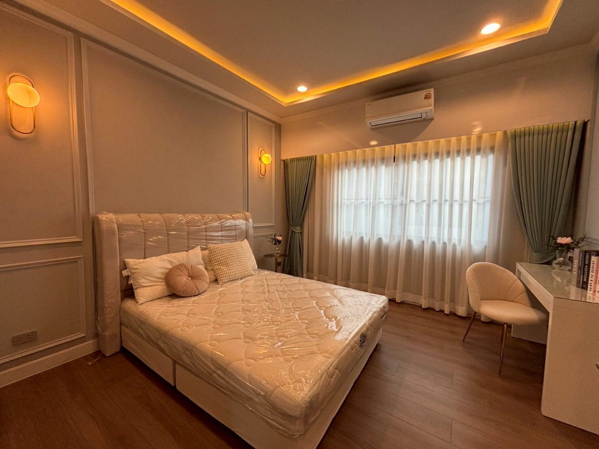 รูป ให้เช่า บ้านเดี่ยวเศรษฐสิริ บางนา สุวรรณภูมิ   5 ห้องนอน 6 น้ำ ทิศเหนือ 407 ตารางเมตร, 90 ตรว. 4 ที่จอดรถ - รูปที่ 6/25