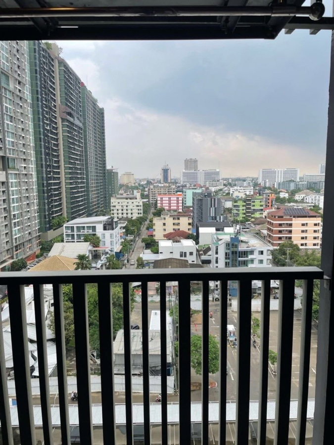 picture Life                         Ladprao  - 14/17