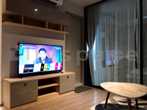 ▚ LE201ツ สำหรับเช่า Rhythm Ekkamai 1 Bed 35 ตร.ม.! 💎 ราคาดีที่สุดในตลาด ห่าง BTS เอกมัยเพียง 350 ม. เฟอร์ครบพร้อมอยู่ เพียง 26,000!⭐