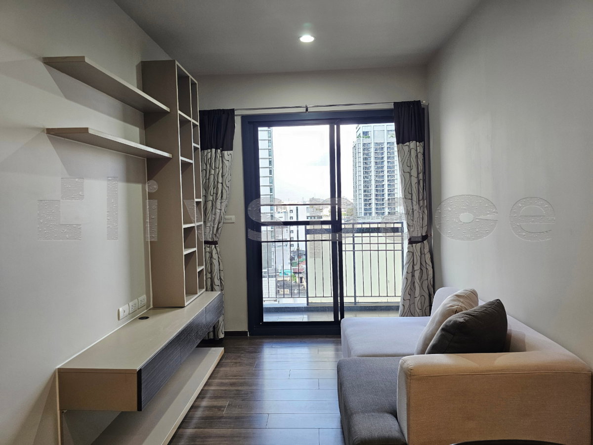 รูป ▚ LE196ツ สำหรับเช่า Onyx Phaholyothin 1 Bed 41 ตร.ม.! 💎 ห้องรีโนเวทใหม่เอี่ยม ไซส์ใหญ่ มีมุมทำงาน ราคาดีมาก เพียง 18,000! - รูปที่ 3/9