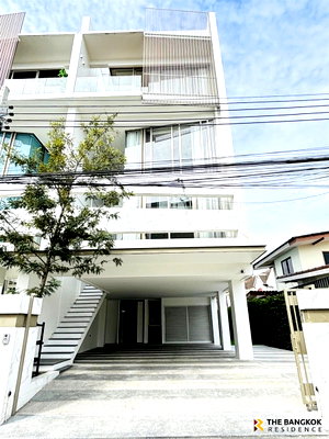 ขายทาวน์โฮม : 🏡ทาวน์โฮม  พร้อมลิฟต์ส่วนตัว ฟังก์ชันครบ  Luxe 35 รัชดา-ลาดพร้าว 