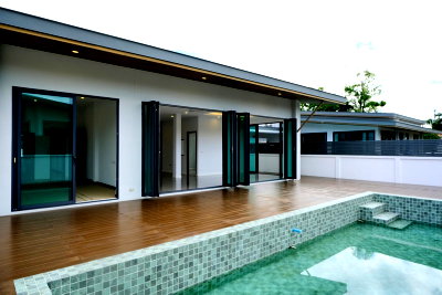 Houses for sale Phra Nakhon Sri Ayutthaya : Urgent Sale – Last Unit Available! Brand-new large pool villa,  fully furnished, high-end finishes. Located in Grand Ville Village, Ayutthaya.