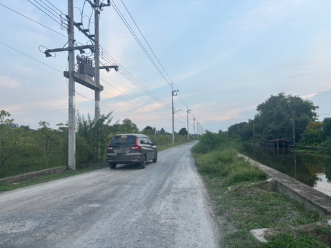 Vacant Land for Sale Land area: 10 rai 9 square wah Located in Salaya , Phutthamonthon , Nakhon Pathom  Access road connecting to Khlong Yong Road.