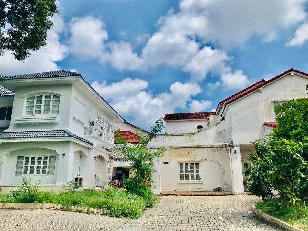 รูป ขายถูก ราคาพิเศษ บ้านลดาวัลย์ ปิ่นเกล้า บรมราชชนนี 185 ตรว บ้านสวย พื้นที่เยอะ - รูปที่ 4/11