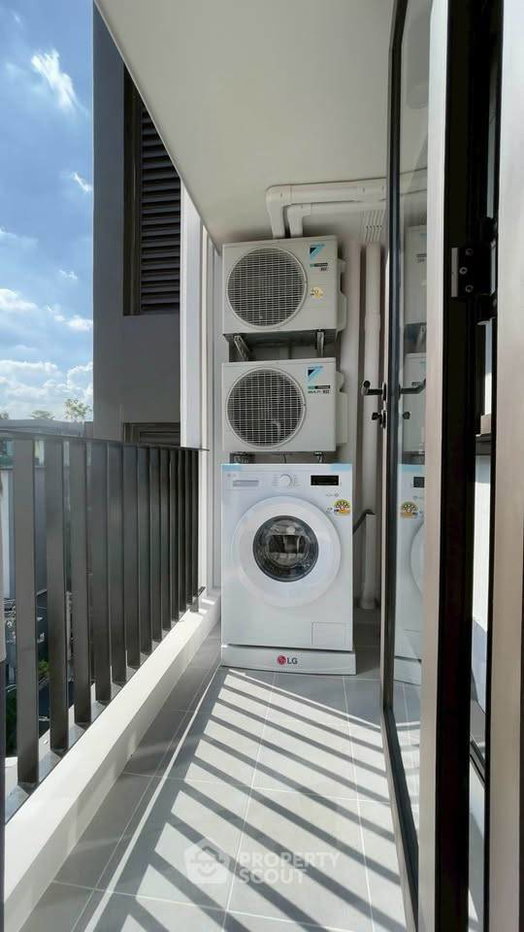 รูป คอนโด 2 ห้องนอน ให้เช่า วิเวียร์ สุขุมวิท 72 | ใกล้ BTS แบริ่ง 400 ม. (ID 2497982) - รูปที่ 13/13