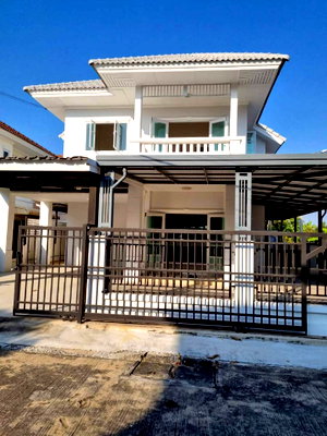 Houses for sale : Two-Storey Detached House for Sale  Piyawararom 4 Village Beautiful, like-new condition, never occupied Quiet and peaceful atmosphere 