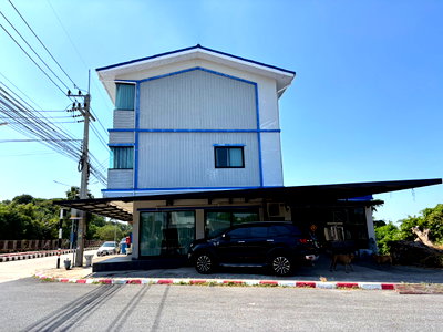 อาคารพาณิชย์ อมตะนคร : 🏡 ขายอาคารพาณิชย์ 3 ชั้น ทำเลทอง ใจกลางเมือง เหมาะแก่การลงทุน‼️