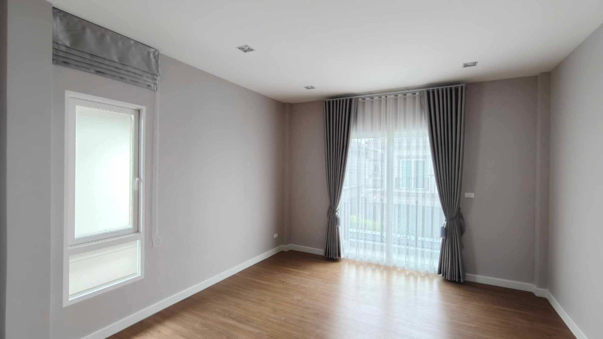 picture For rent Grandio Phetkasem81 ready to move, 4 bedroom 3 bathroom - 6/18