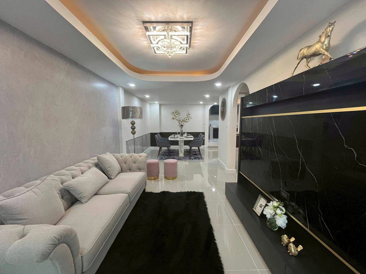 picture LTHC13849 – Townhouse for Sale | Sathu Pradit 29 | 200 sqm | 3 Beds 2 Baths | Near BTS Surasak | 8.89MB  - 7/20