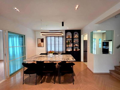 เช่าบ้านเดี่ยว เซ็นทรัล พลาซ่า บางนา : LTH13995 – House for Rent | Villaggio 3 Srinakarin–Bangna | 180 sqm | 5 Beds 3 Baths | Near Mega Bangna | 95K/Month | บ้านให้เช่า วิลลาจจิโอ 3 ศรีนครินทร์–บางนา
