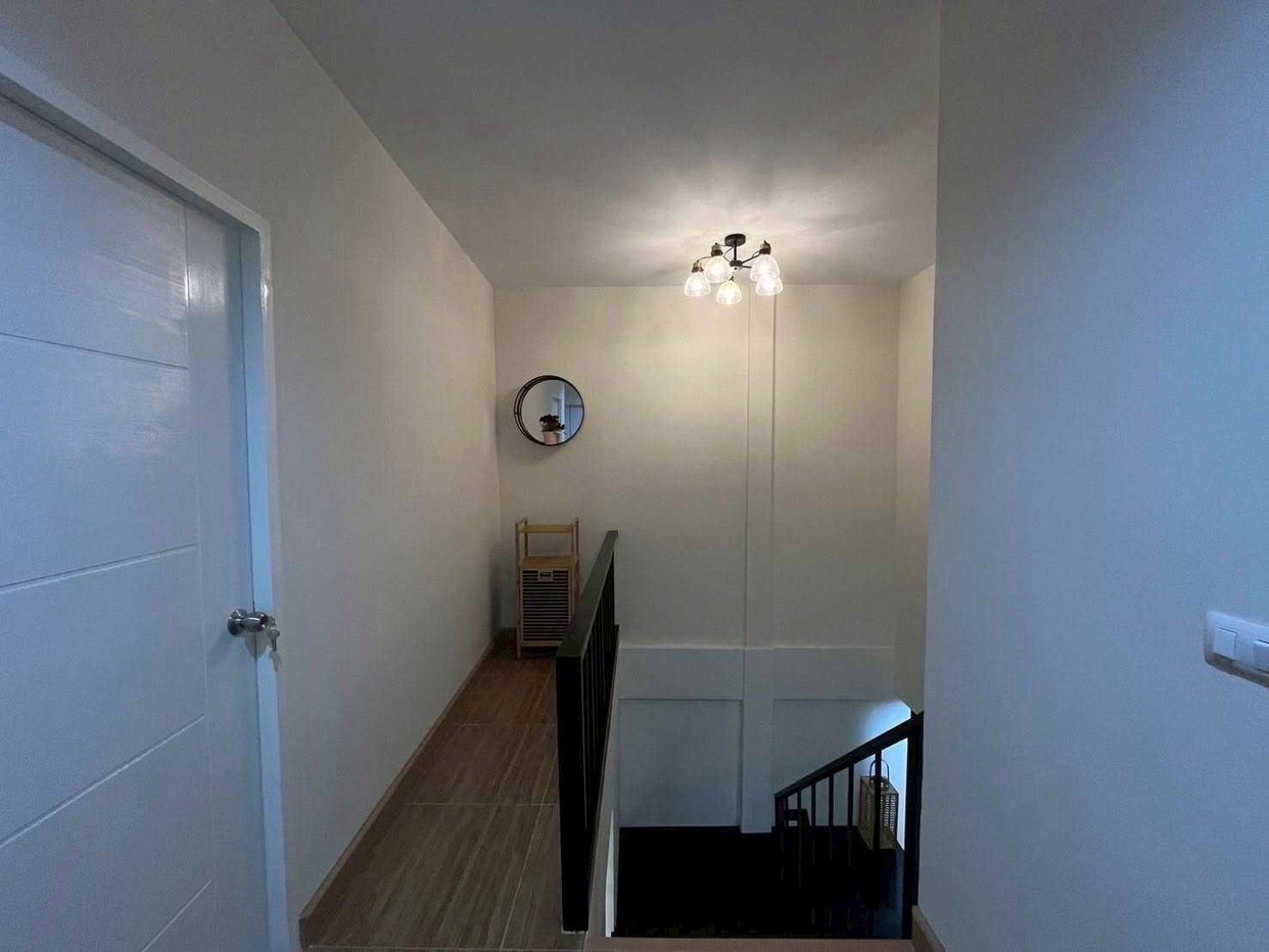 picture LTHC13849 – Townhouse for Sale | Sathu Pradit 29 | 200 sqm | 3 Beds 2 Baths | Near BTS Surasak | 8.89MB  - 18/20