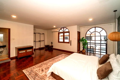 Townhouses for rent J Avenue Thonglor : LTH14029 – Townhouse for Rent | Thonglor 25 | 400 sqm | 5 Beds 5 Baths | Near BTS Thonglor | 100K/Month