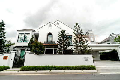 บ้านเดี่ยว มาร์เก็ต วิลเลจ สุวรรณภูมิ : Nantawan Bangna km.15, 5 Bedrooms – Bangna–Trat Road 5 bedrooms, for sale