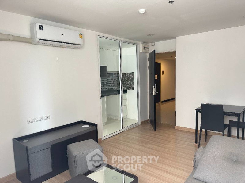 ขายคอนโด : ขายคอนโด 1 ห้องนอน Chateau In Town Rama 8 ใกล้ MRT บางยี่ขัน (ID 1553405)