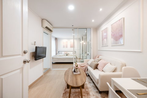 Hommie271225 Sale : (Lumpini Place Rama 8)