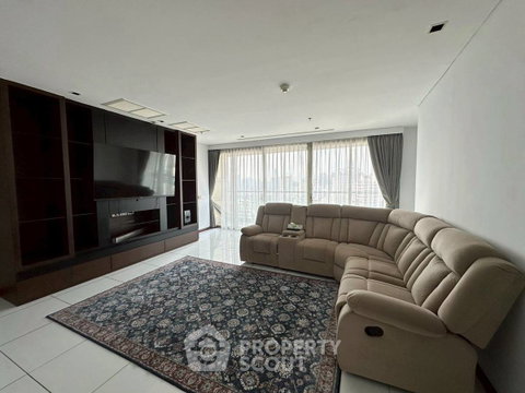 คอนโด 2 ห้องนอน 245 ตร.ม. ชั้น 18 โครงการ The Lakes Bangkok ใกล้ BTS อโศก 300 ม. (ID 2508684)
