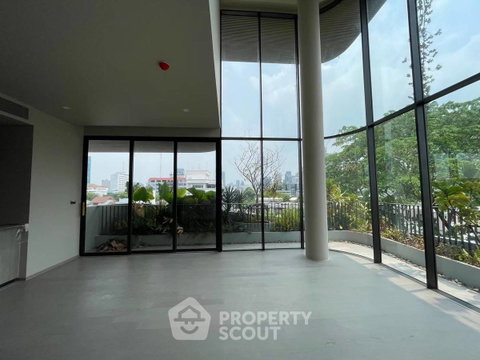 คอนโด 3 ห้องนอน 155 ตร.ม. ขาย ที่ Kalm Penthouse บางกะปิ (ID 1991969)