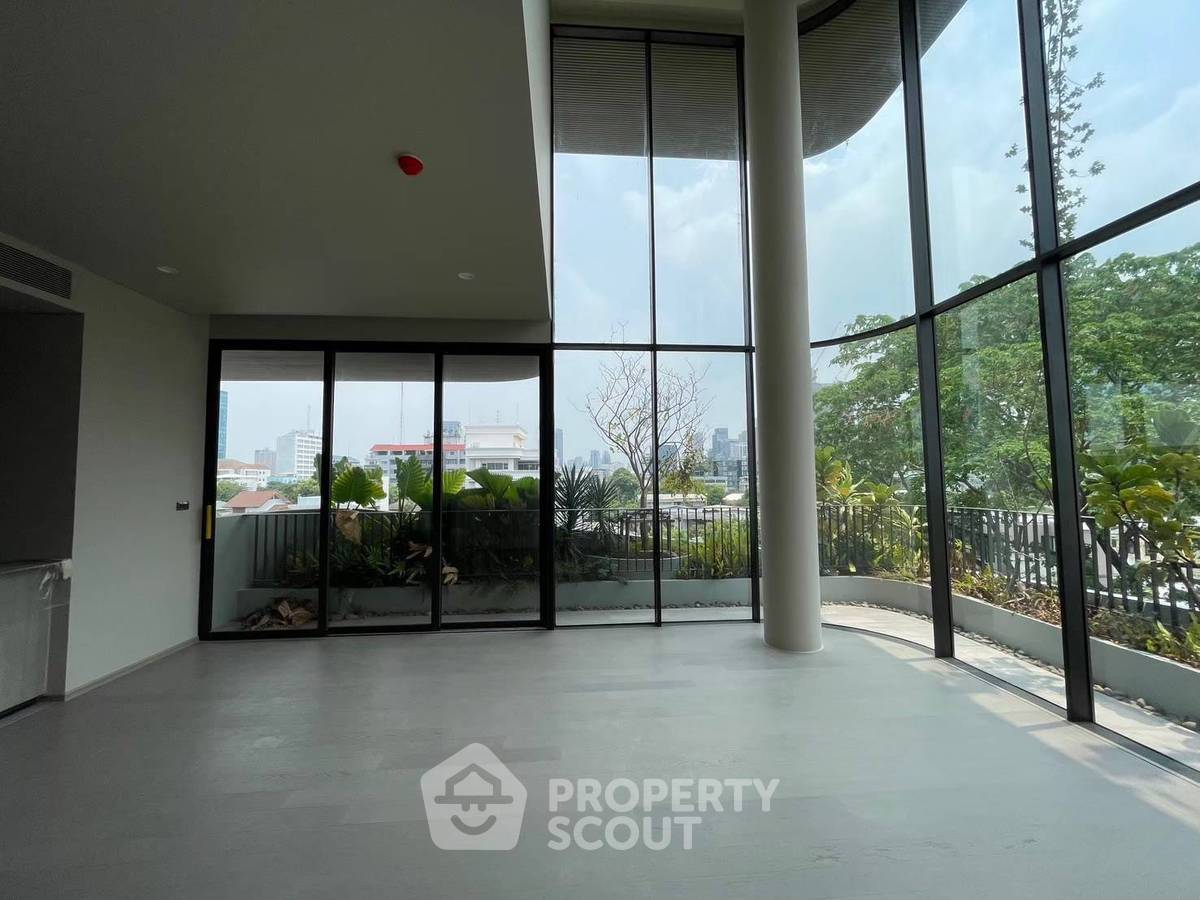 รูป คอนโด 3 ห้องนอน 155 ตร.ม. ขาย ที่ Kalm Penthouse บางกะปิ (ID 1991969) - รูปที่ 1/5