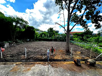 Land for sale Chiang Mai : Land for sale !!, Near MeeChok plaza ,Ruamchok market